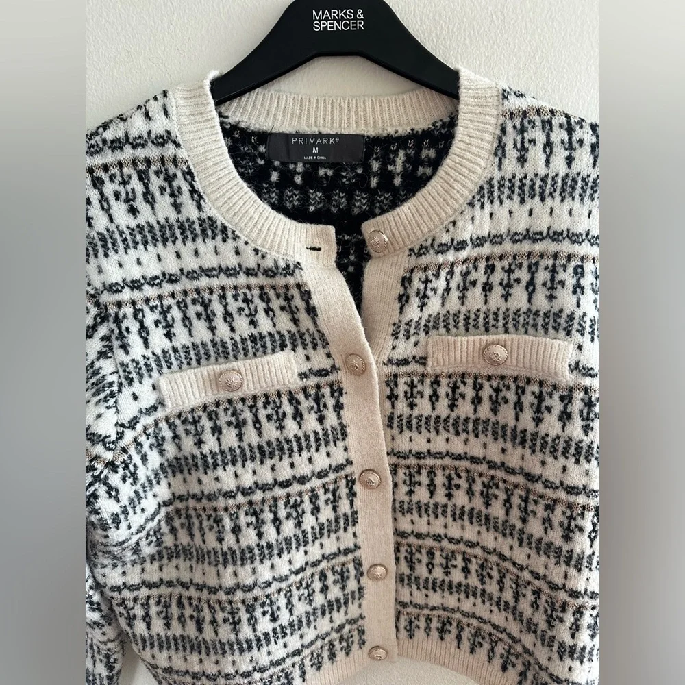 Primark Cropped White & Black Knit Cardigan – Gold Button Accents, Size M - Picture 5 of 6